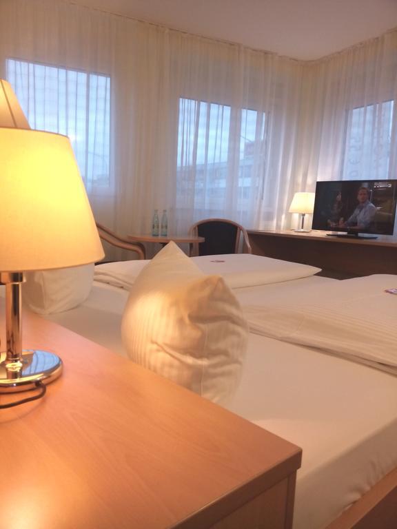 Central Hotel Winnenden Ngoại thất bức ảnh