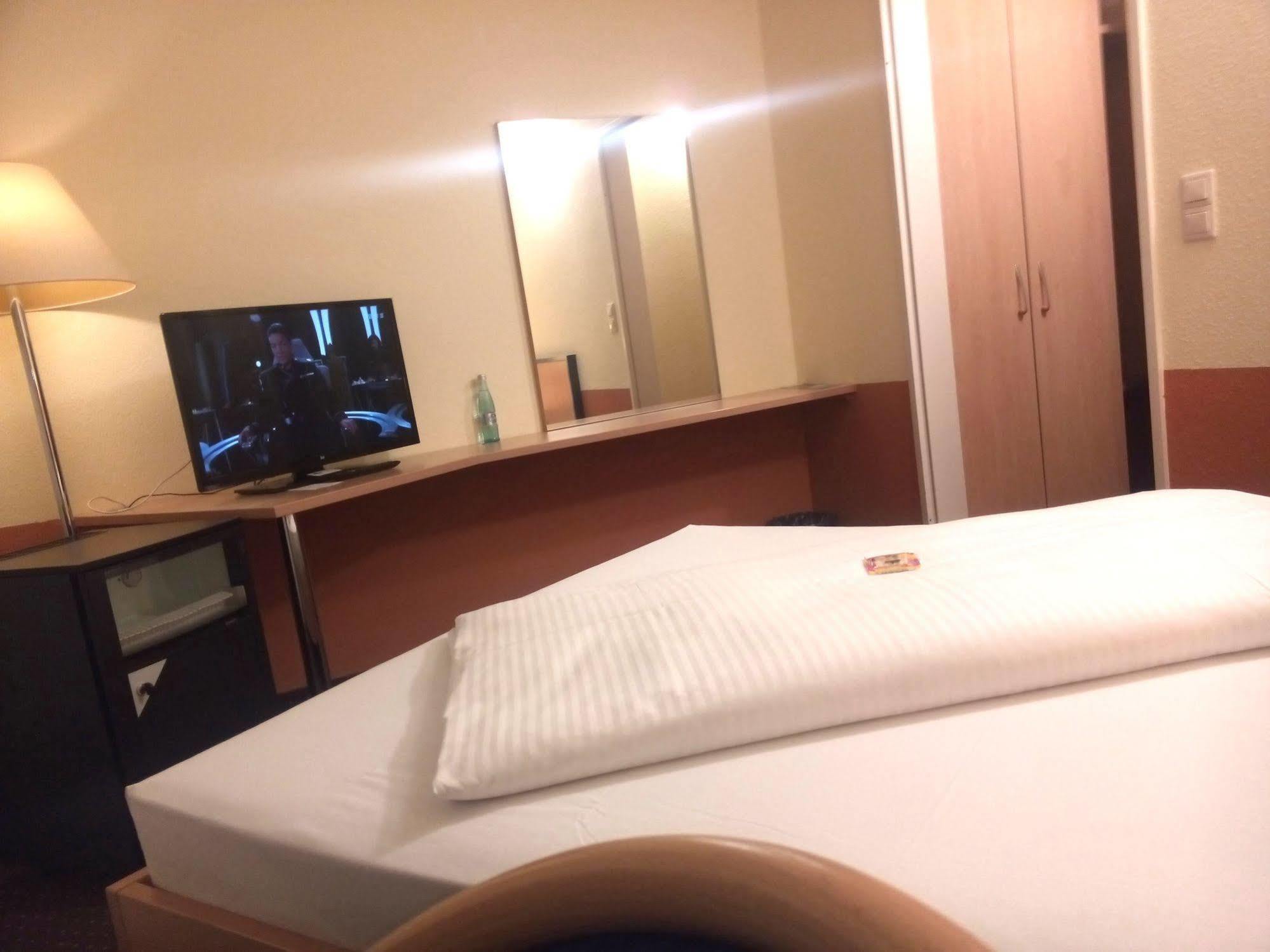 Central Hotel Winnenden Ngoại thất bức ảnh